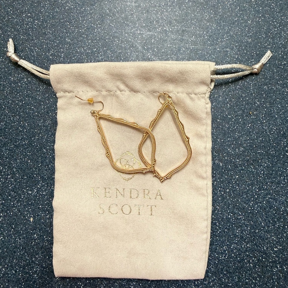 Kendra Scott Gold Teardrop Earrings